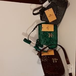 New with Tags Patricia Nash crossbody  Smoke free home